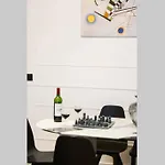 Amazing 10bed In The Heart Of Le Marais And Suprises... 아파트