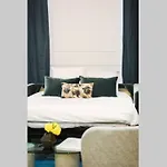 Amazing 10bed In The Heart Of Le Marais And Suprises... 아파트 *